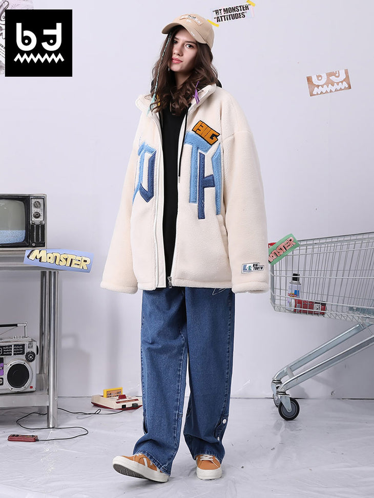 Alphabet embroidered stand-up collar with shoulder sleeve lamb fleece fleece beige white quilted coat