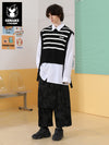 Preppy two-piece sweater shirt with striped ribbon in black and white