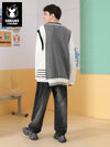 V-neck sleeveless sweater with irregular cut hem and color contrast jacquard labe